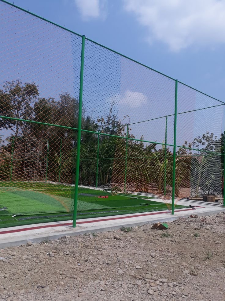 شبوك ملاعب